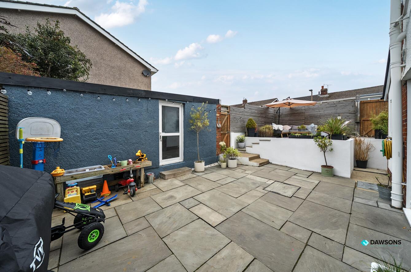 Croftfield Crescent, Newton, Swansea, SA3 4UL